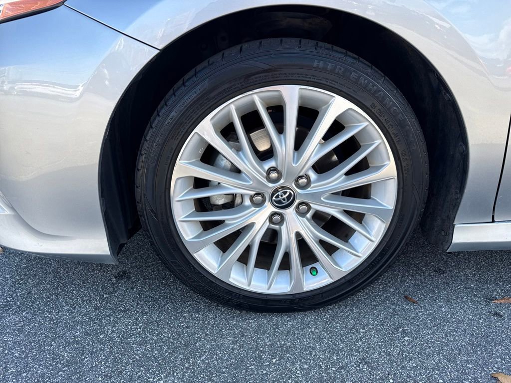 Used 2018 Toyota Camry L image 35