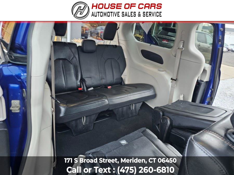 Used 2019 Chrysler Pacifica Touring-L w/ Advanced Safetytec Group image 44