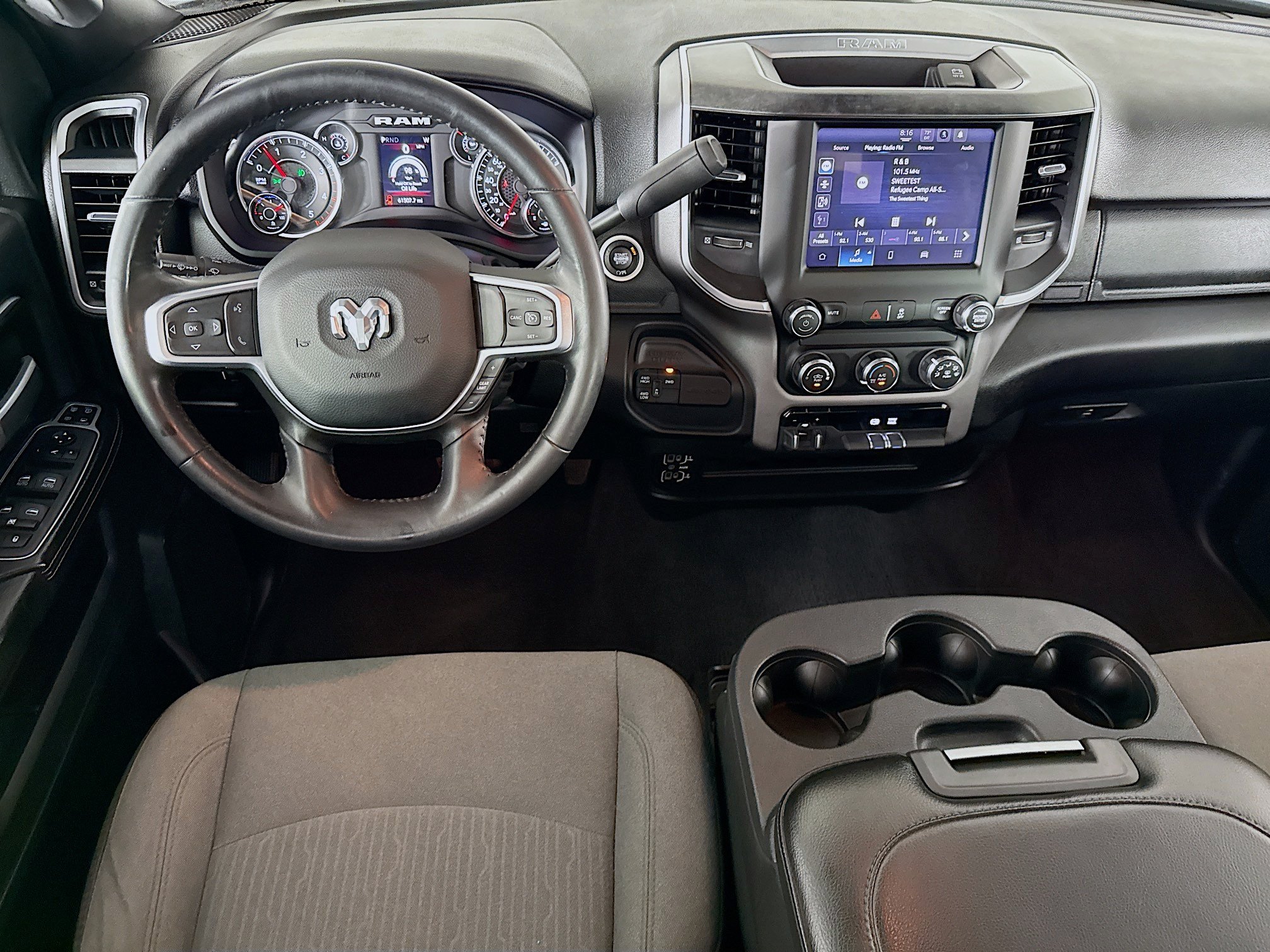 Used 2024 RAM 2500 Big Horn AWD/4WD image 25