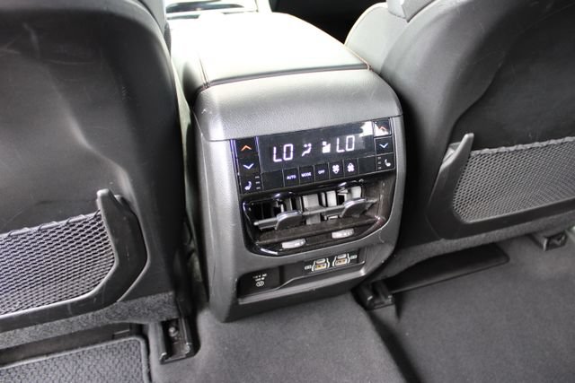 Used 2025 Jeep Grand Cherokee Summit w/ Obsidian Package AWD/4WD image 41