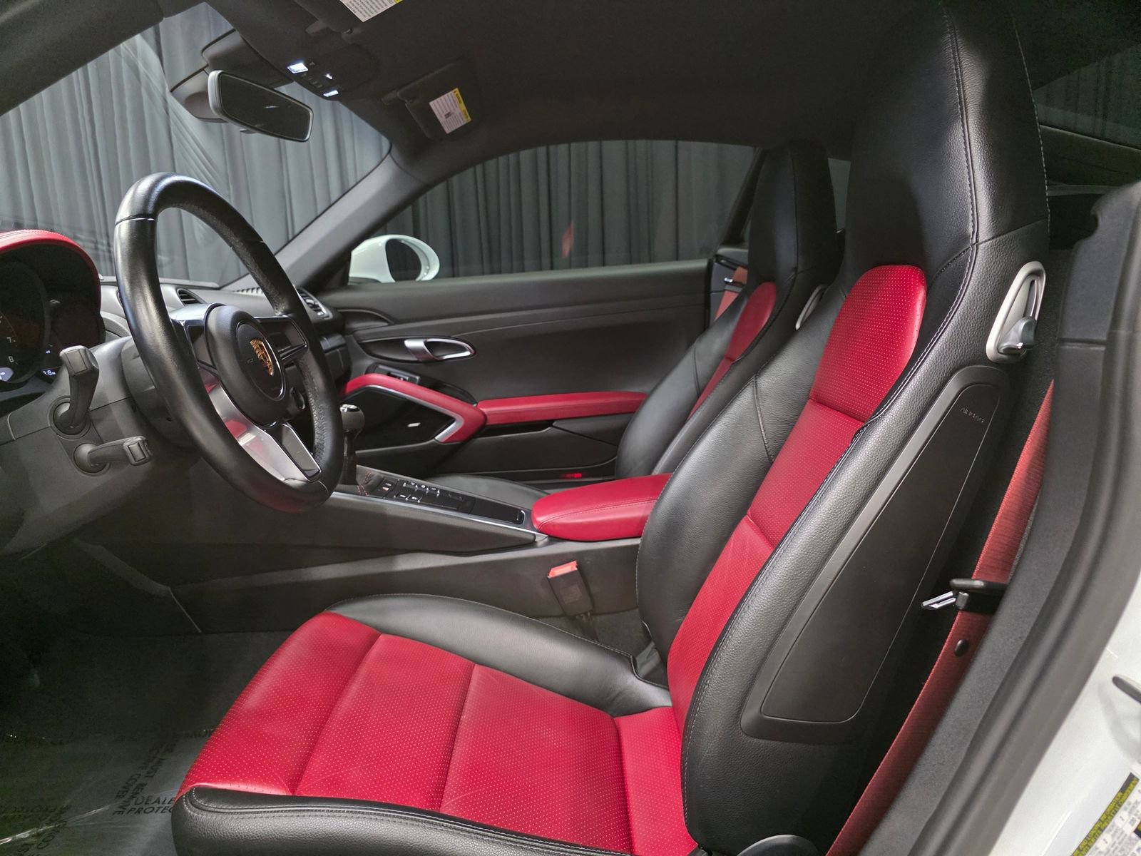 Used 2017 Porsche 718 Cayman RWD image 18