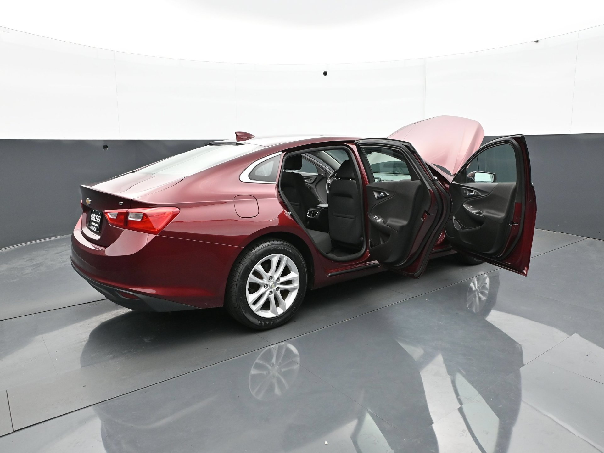Used 2016 Chevrolet Malibu LT FWD image 35