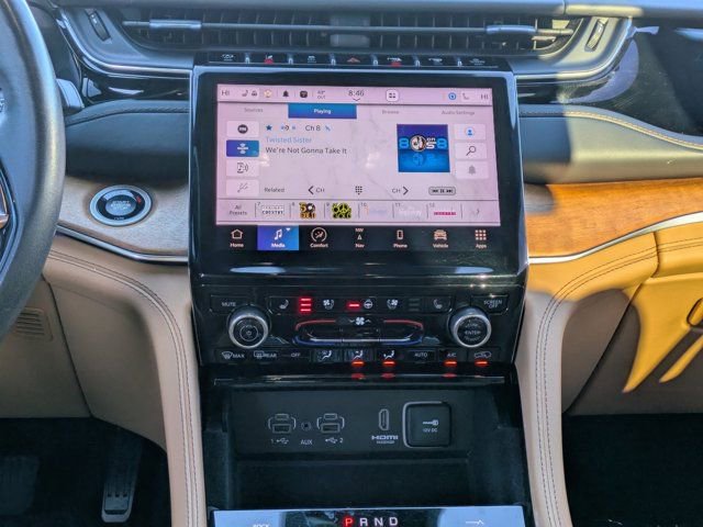 Used 2022 Jeep Grand Cherokee L Summit image 15