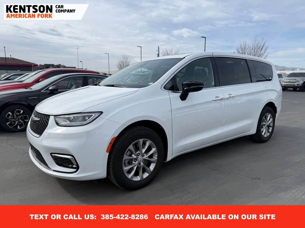 Used 2026 Chrysler Pacifica Limited