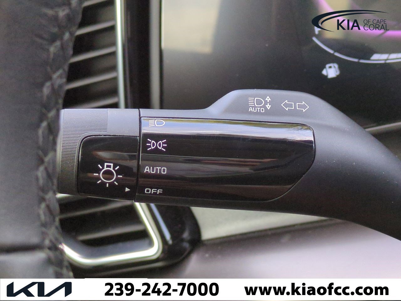 Certified 2025 Kia Sportage EX image 23