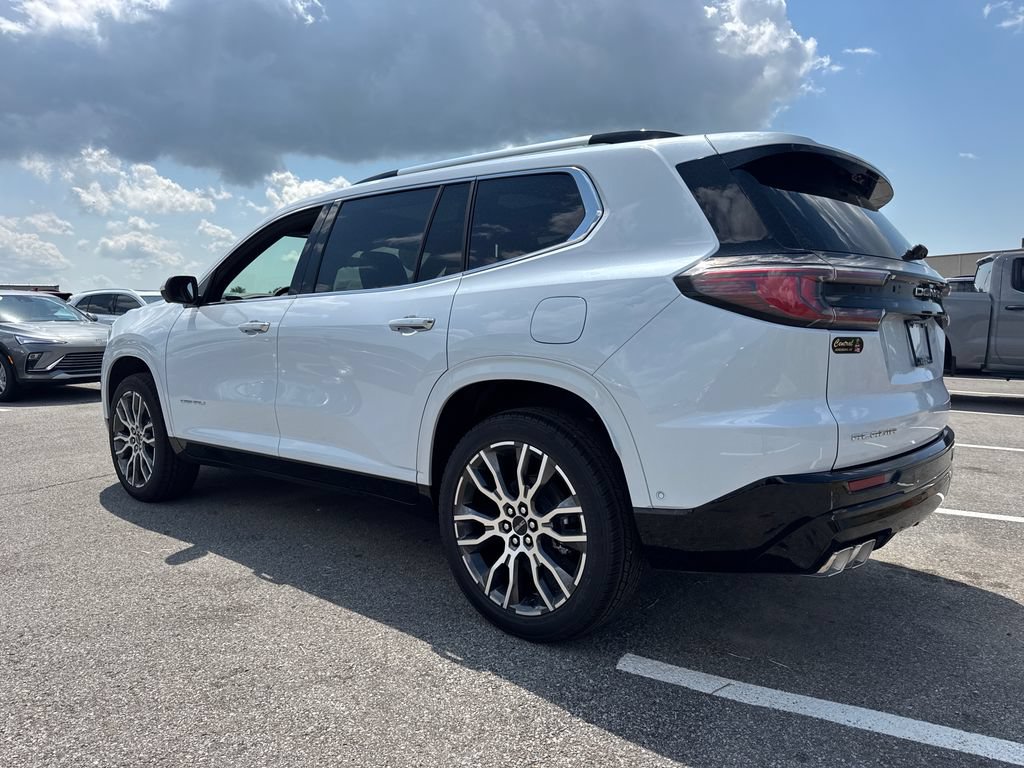 New 2027 GMC Acadia Denali Ultimate w/ LPO, Floor Liner Package FWD image 4