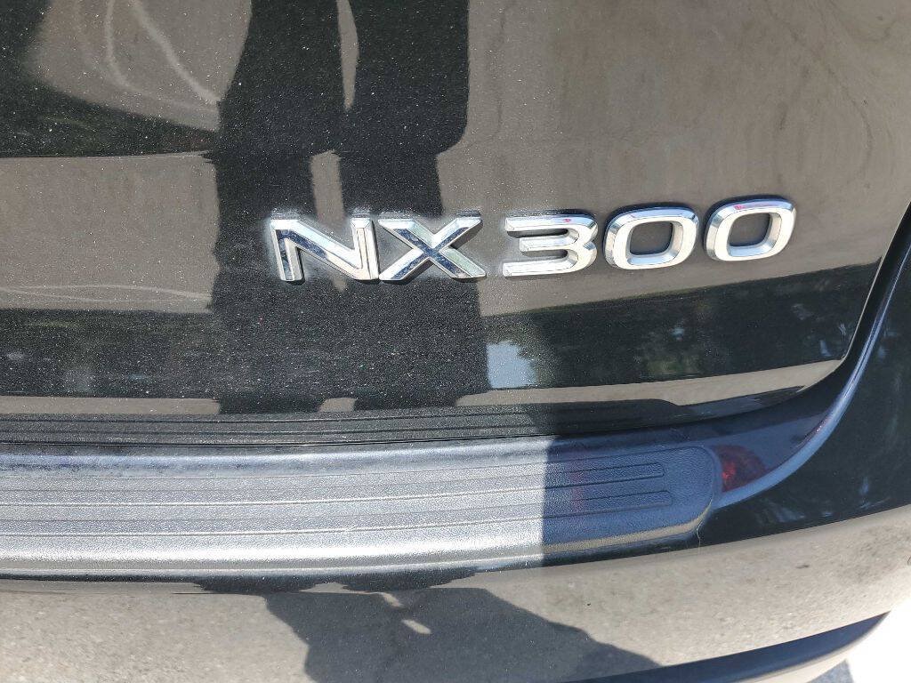 Used 2018 Lexus NX 300 FWD w/ Premium Package image 15