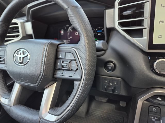 Used 2025 Toyota Sequoia Limited w/ Tow Technology Package AWD/4WD image 27