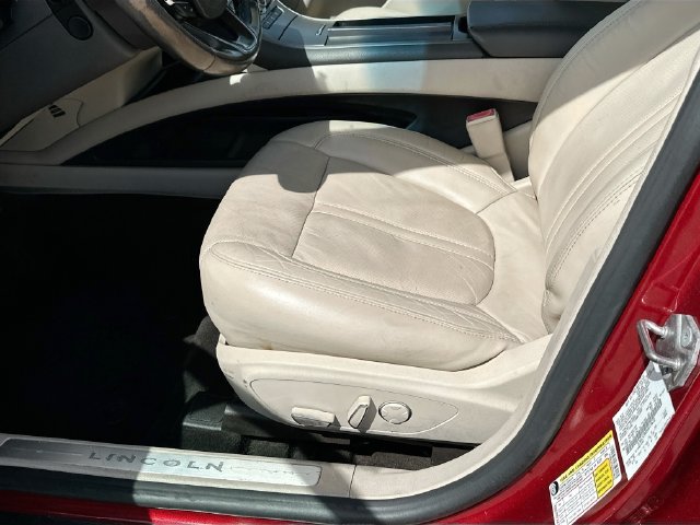 Used 2017 Lincoln MKZ Reserve FWD image 22