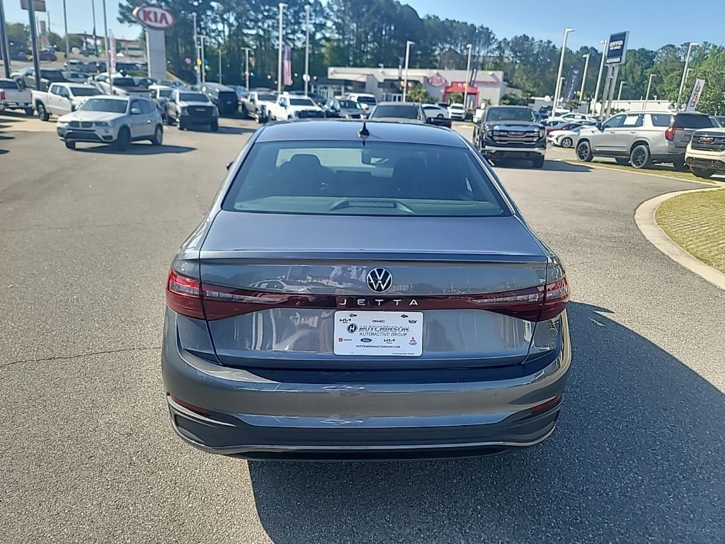 Used 2025 Volkswagen Jetta Sport FWD image 6