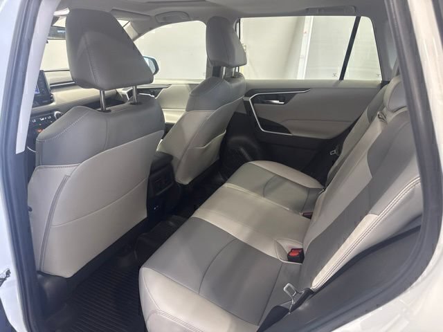 Used 2022 Toyota RAV4 XLE Premium FWD image 19