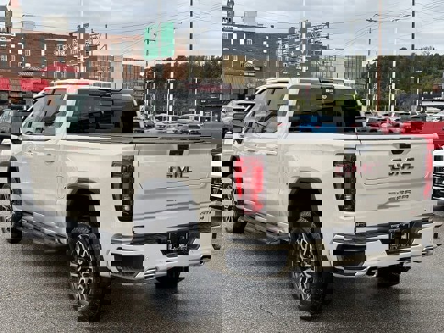 New 2026 GMC Sierra 1500 AT4 w/ AT4 Premium Package image 3