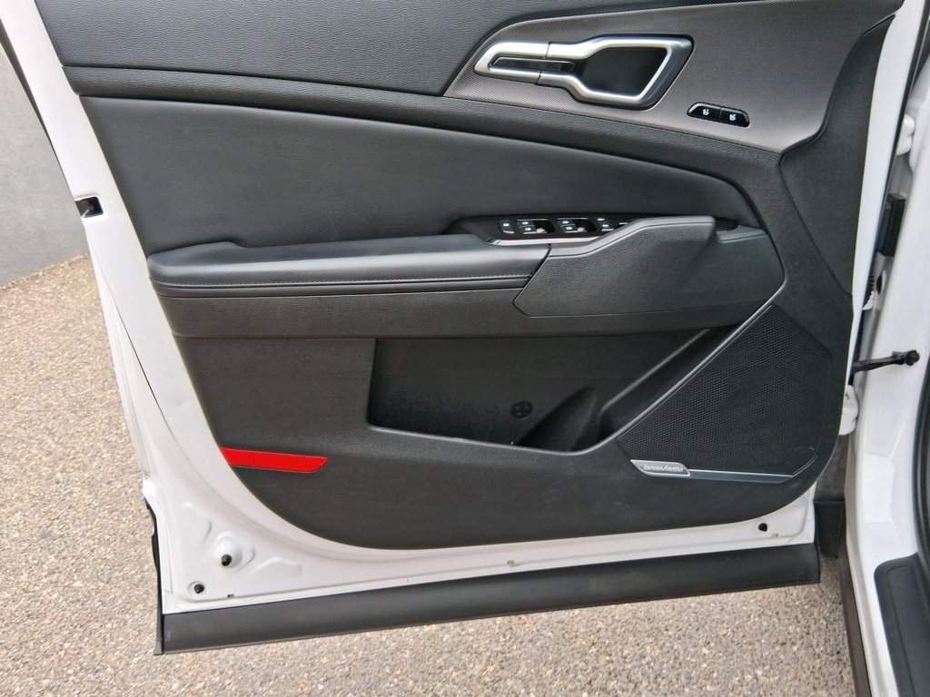 Used 2023 Kia Sportage SX image 17