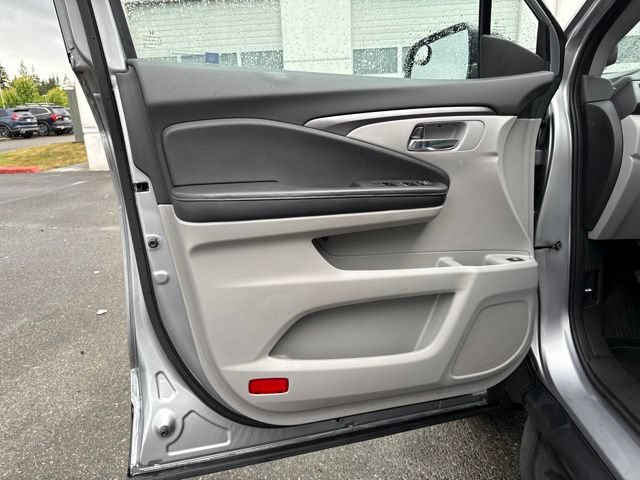 Used 2017 Honda Ridgeline RTL image 10