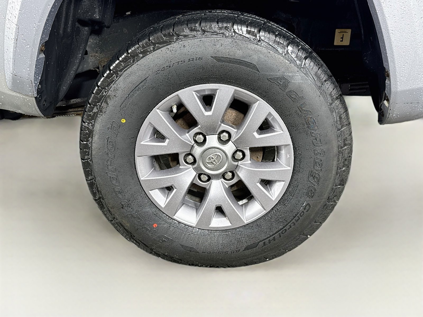 Certified 2017 Toyota Tacoma SR5 w/ Tow Package AWD/4WD image 27