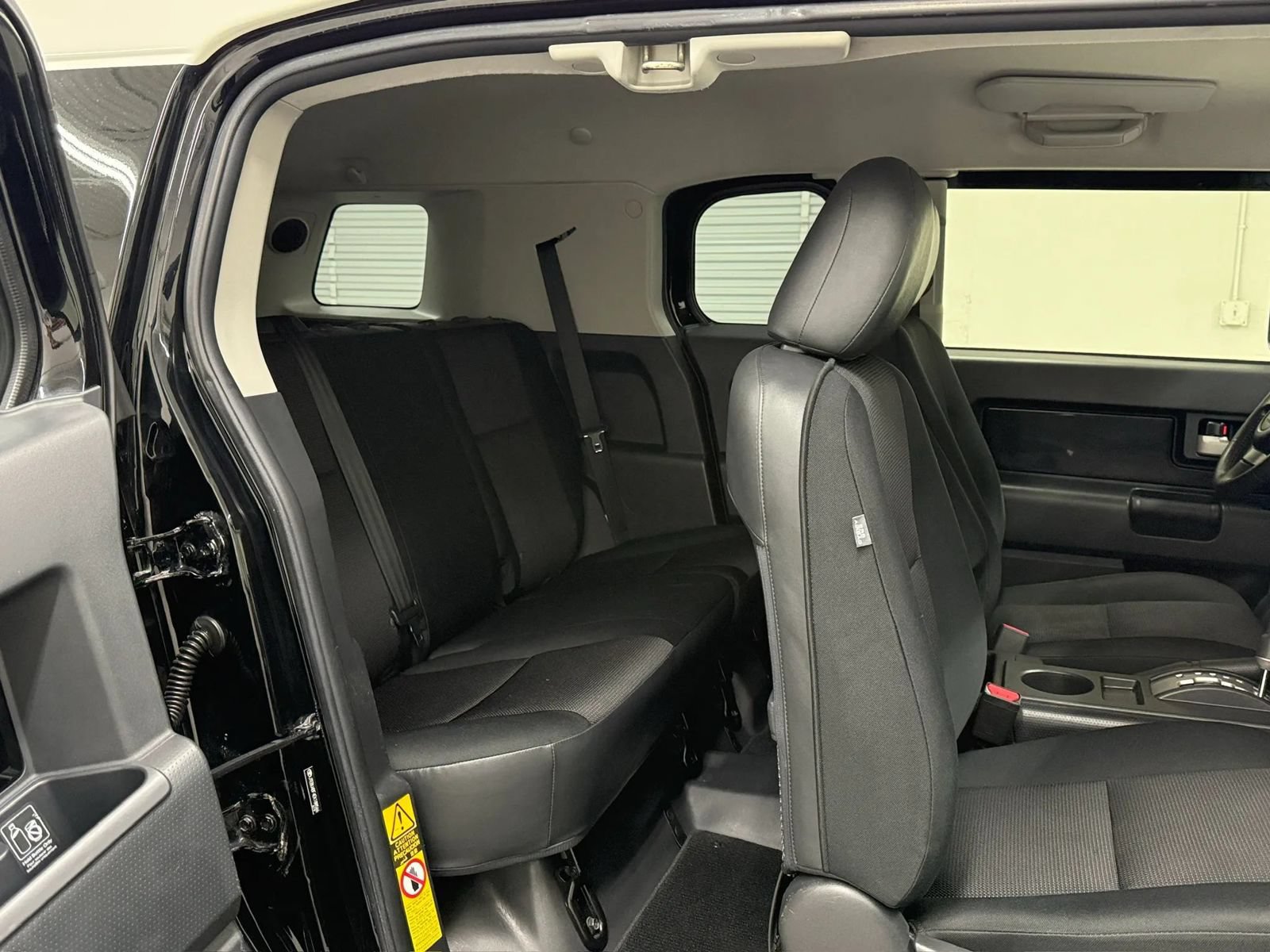 Used 2014 Toyota FJ Cruiser 4WD w/ Upgrade Package image 18