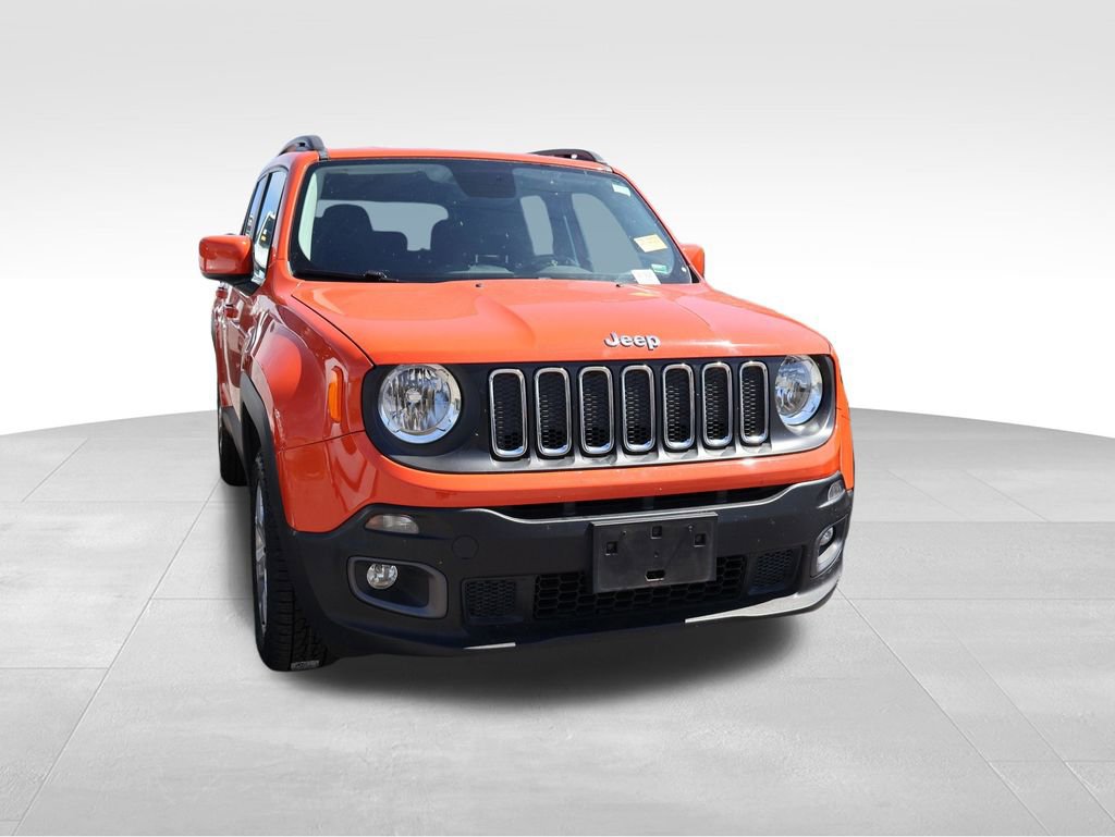 Used 2015 Jeep Renegade Latitude AWD/4WD image 8