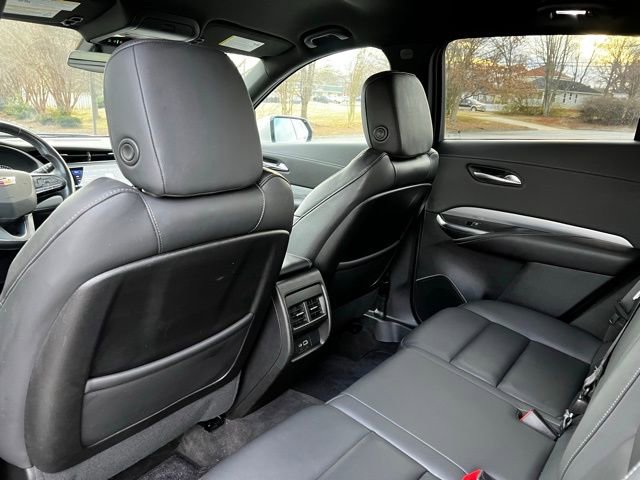 Used 2022 Cadillac XT4 Premium Luxury w/ Safety Alert Package image 16