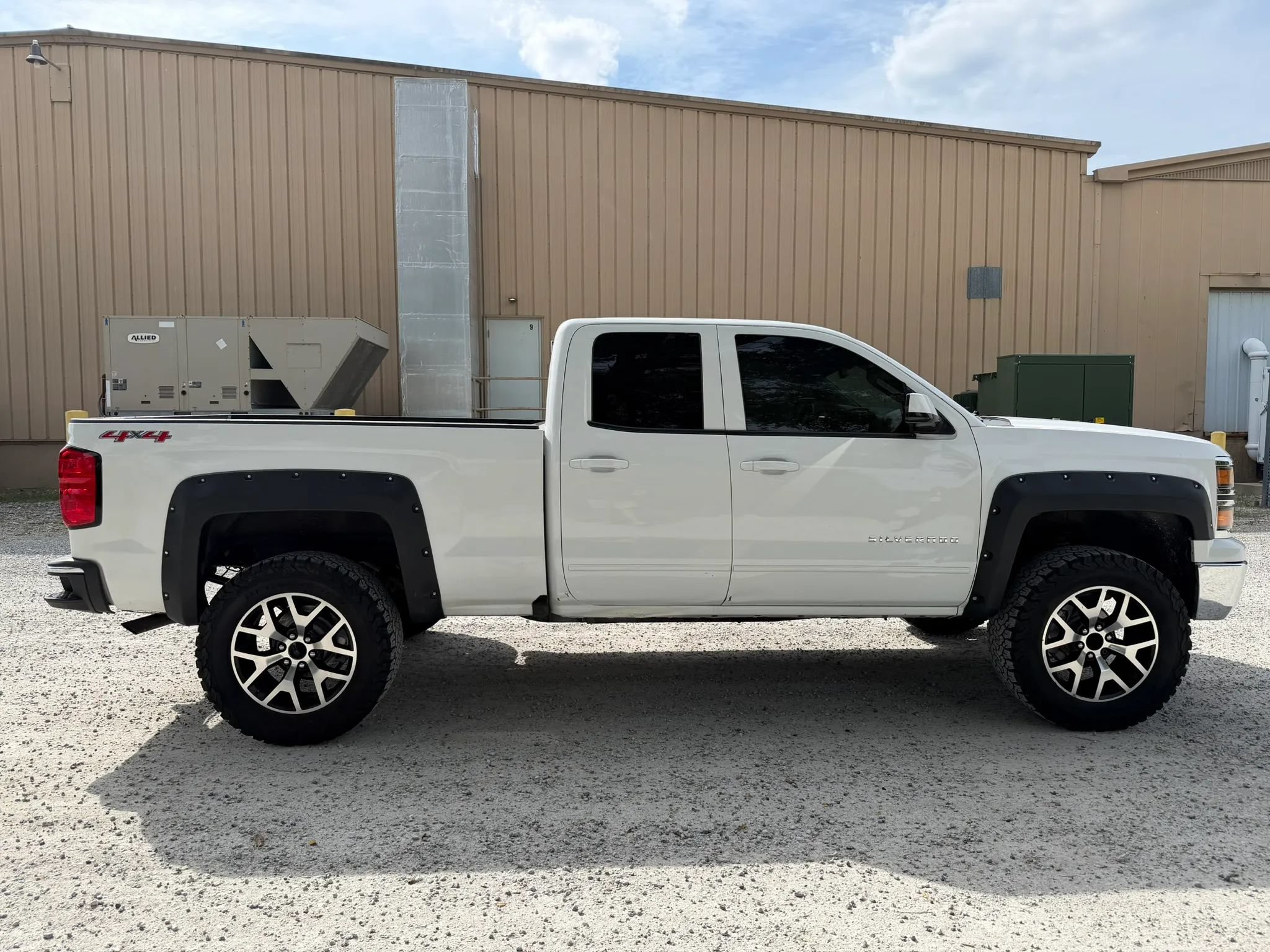 Used 2015 Chevrolet Silverado 1500 LT w/ All Star Edition AWD/4WD image 4