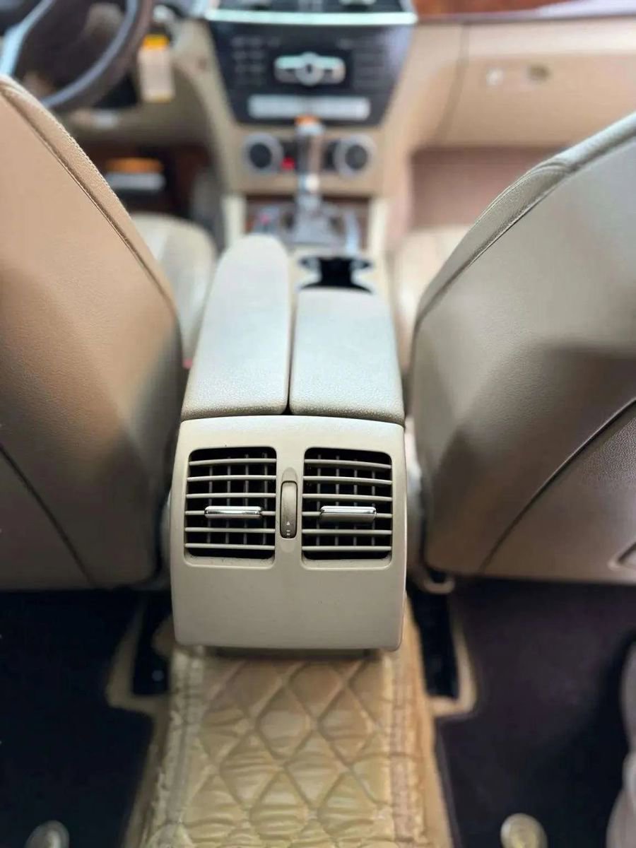 Used 2015 Mercedes-Benz C 250 Coupe image 23