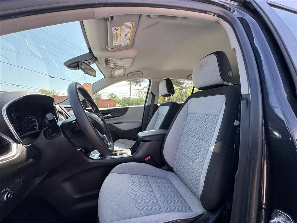 Used 2022 Chevrolet Equinox LS AWD/4WD image 15