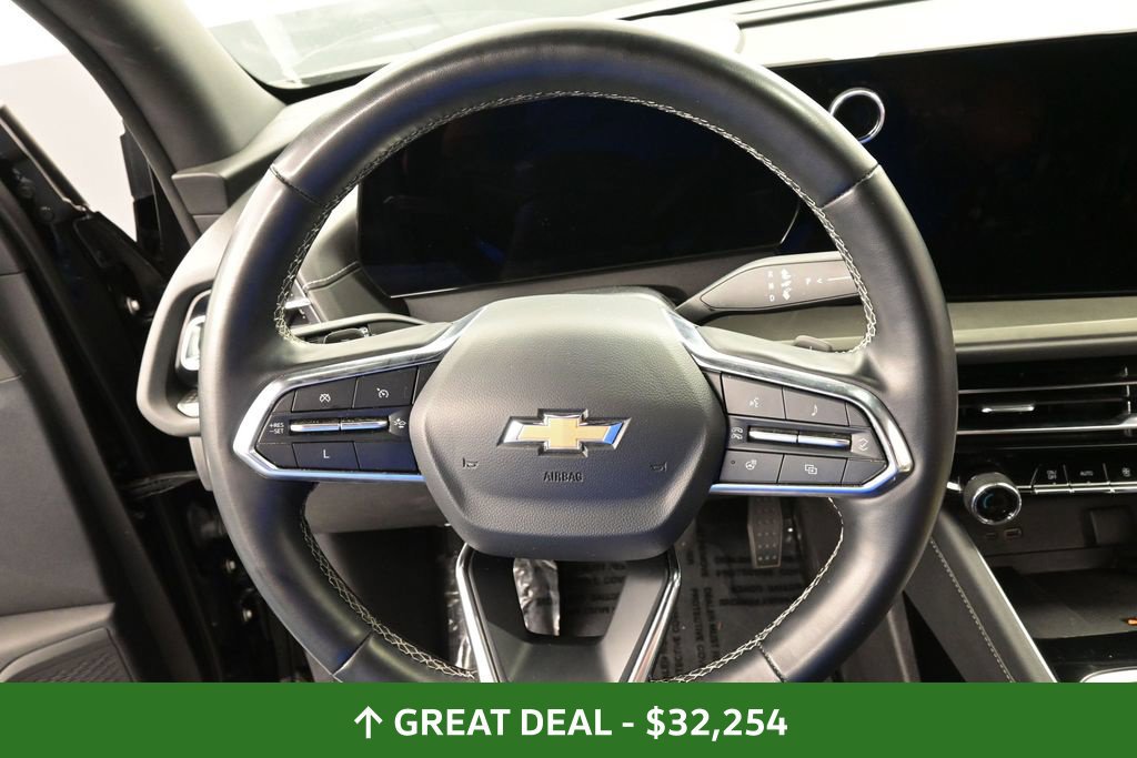 Used 2024 Chevrolet Traverse LT FWD image 33