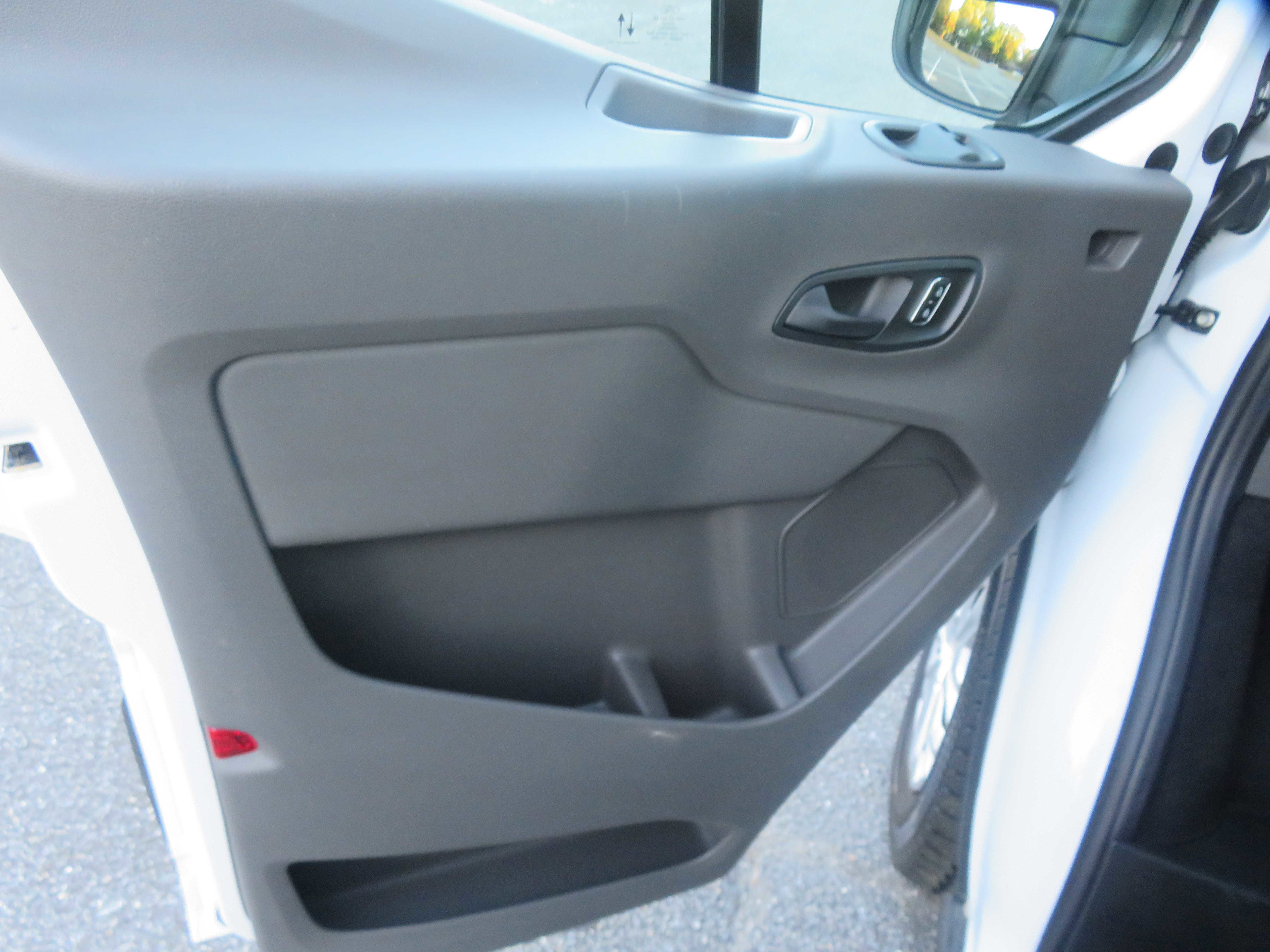 Used 2024 Ford Transit 350 XLT image 14