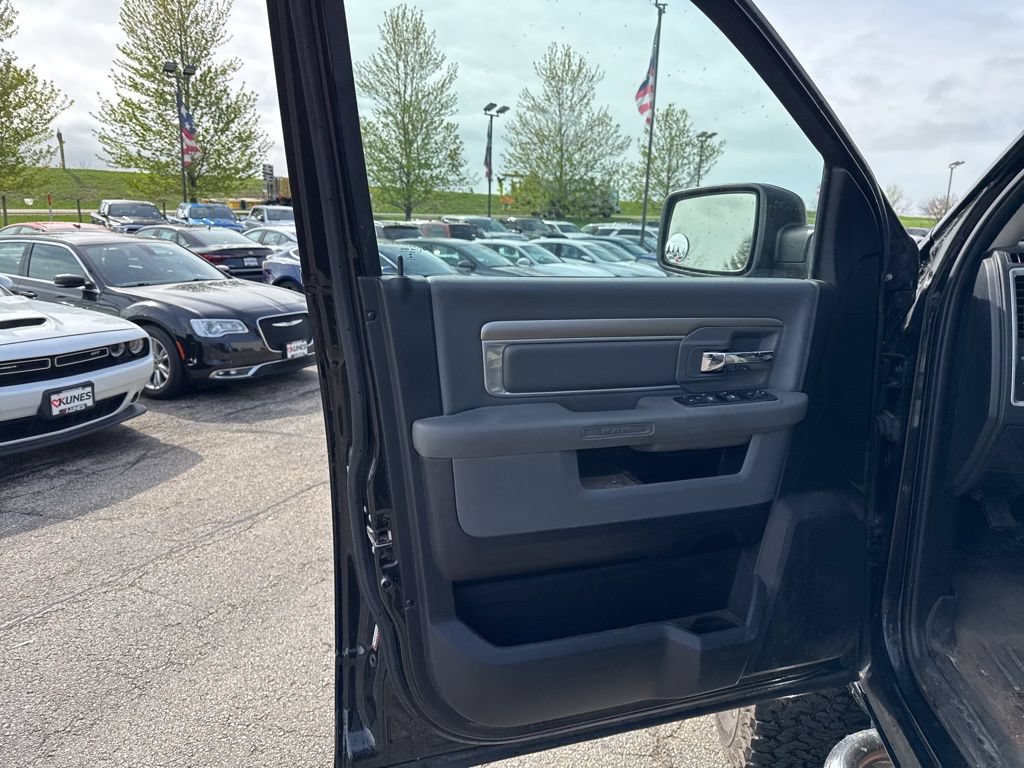 Used 2016 RAM 2500 Power Wagon w/ Comfort Group AWD/4WD image 11