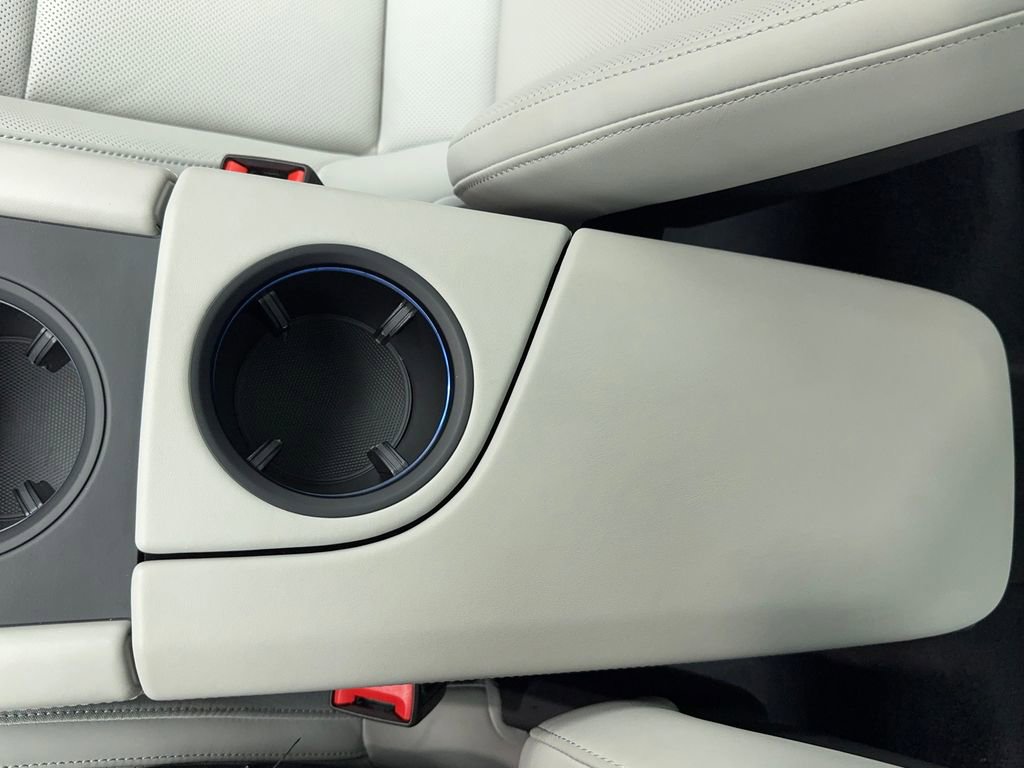 Used 2023 Porsche Taycan 4S image 34