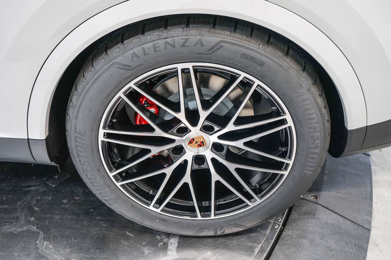 New 2026 Porsche Cayenne S AWD/4WD image 13
