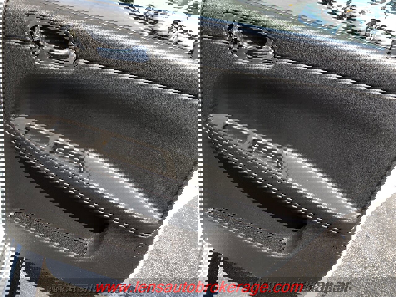 Used 2016 Chevrolet Impala LT image 18