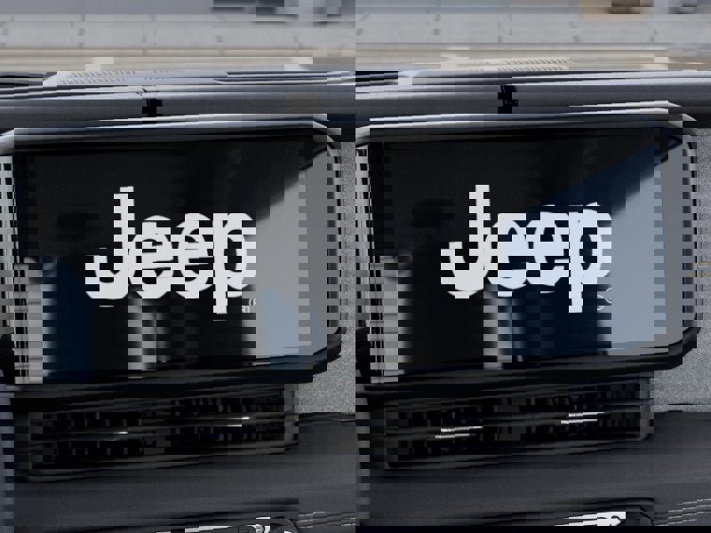 New 2025 Jeep Wrangler Unlimited Sahara w/ Dual Top Group image 37