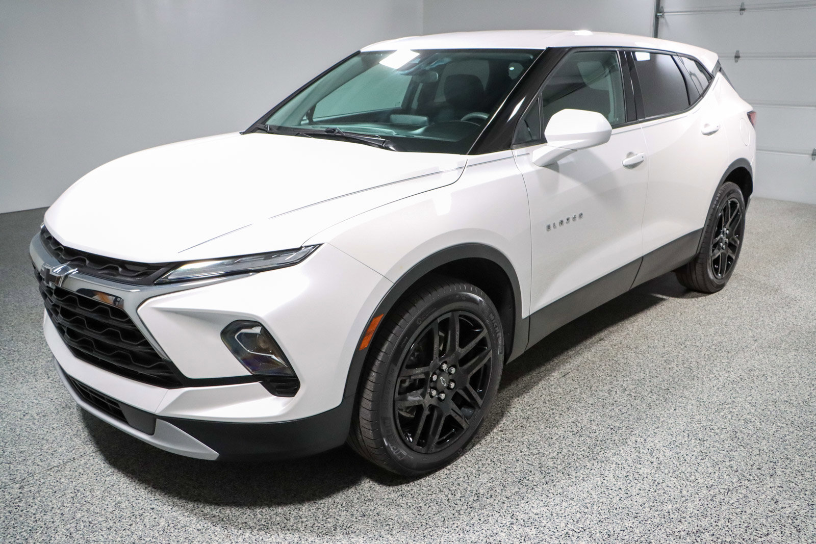 Used 2023 Chevrolet Blazer LT w/ Driver Confidence Package FWD image 30