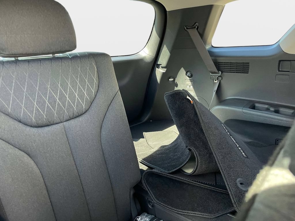 Used 2022 Hyundai Palisade SEL FWD image 13