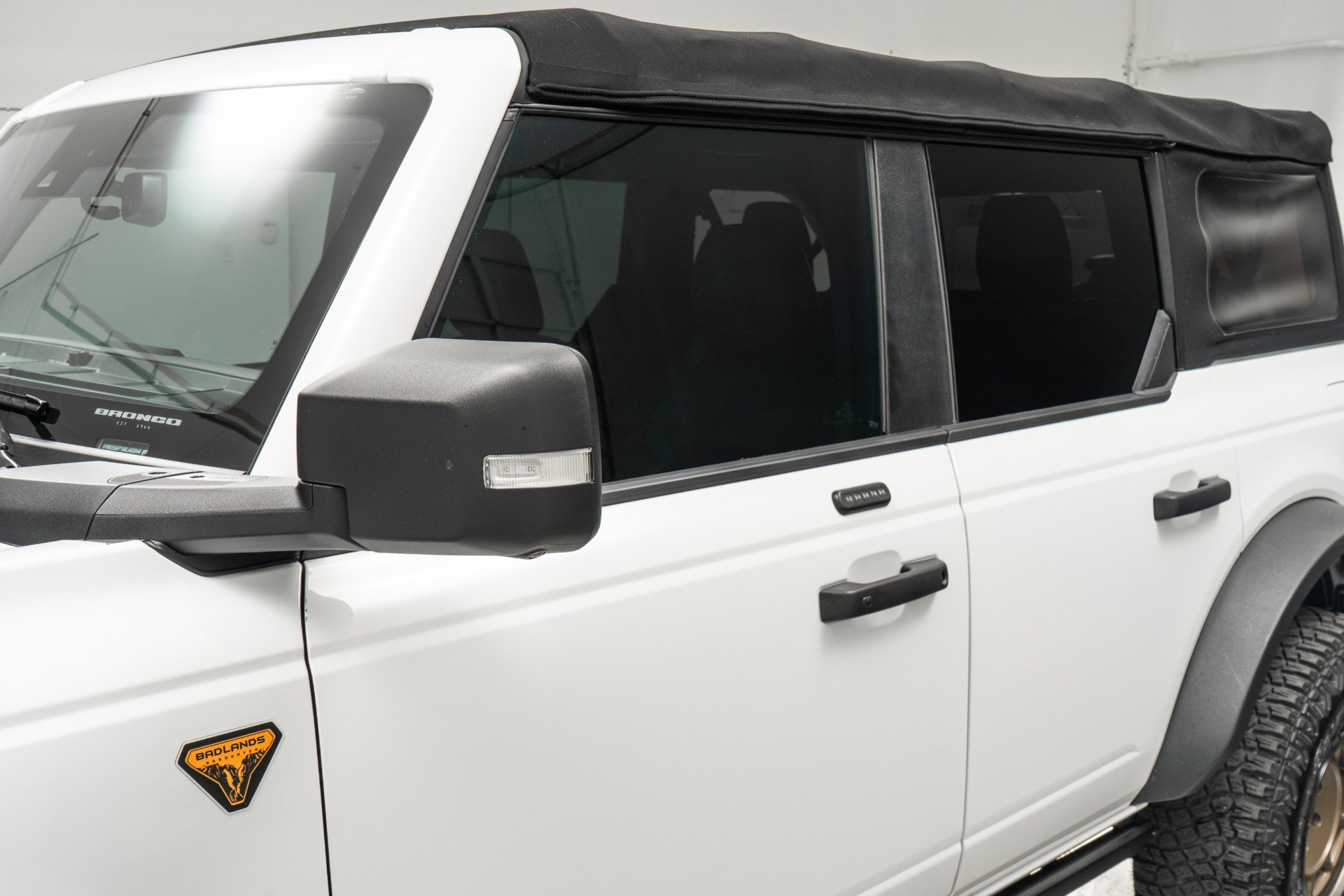 Used 2021 Ford Bronco Badlands image 36