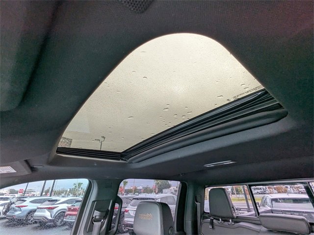 Used 2024 Chevrolet Silverado 2500 High Country w/ High Country Premium Package image 24