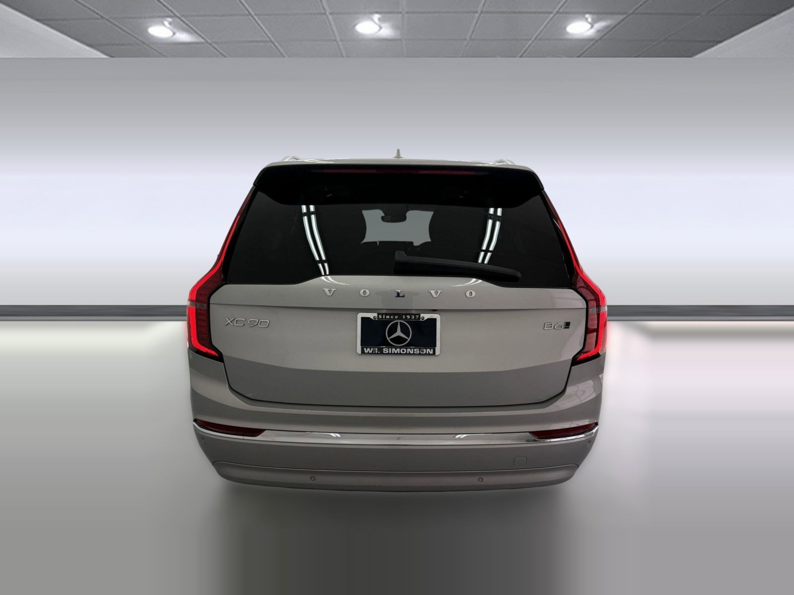 Used 2025 Volvo XC90 B6 Plus image 9