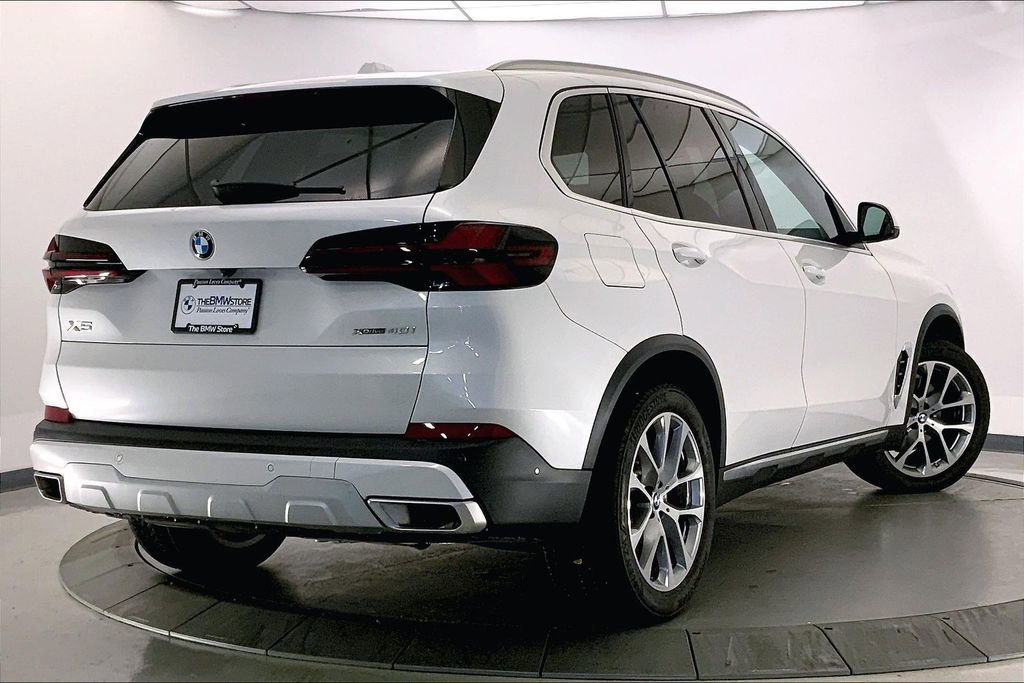Used 2026 BMW X5 xDrive40i w/ Climate Comfort Package AWD/4WD image 12