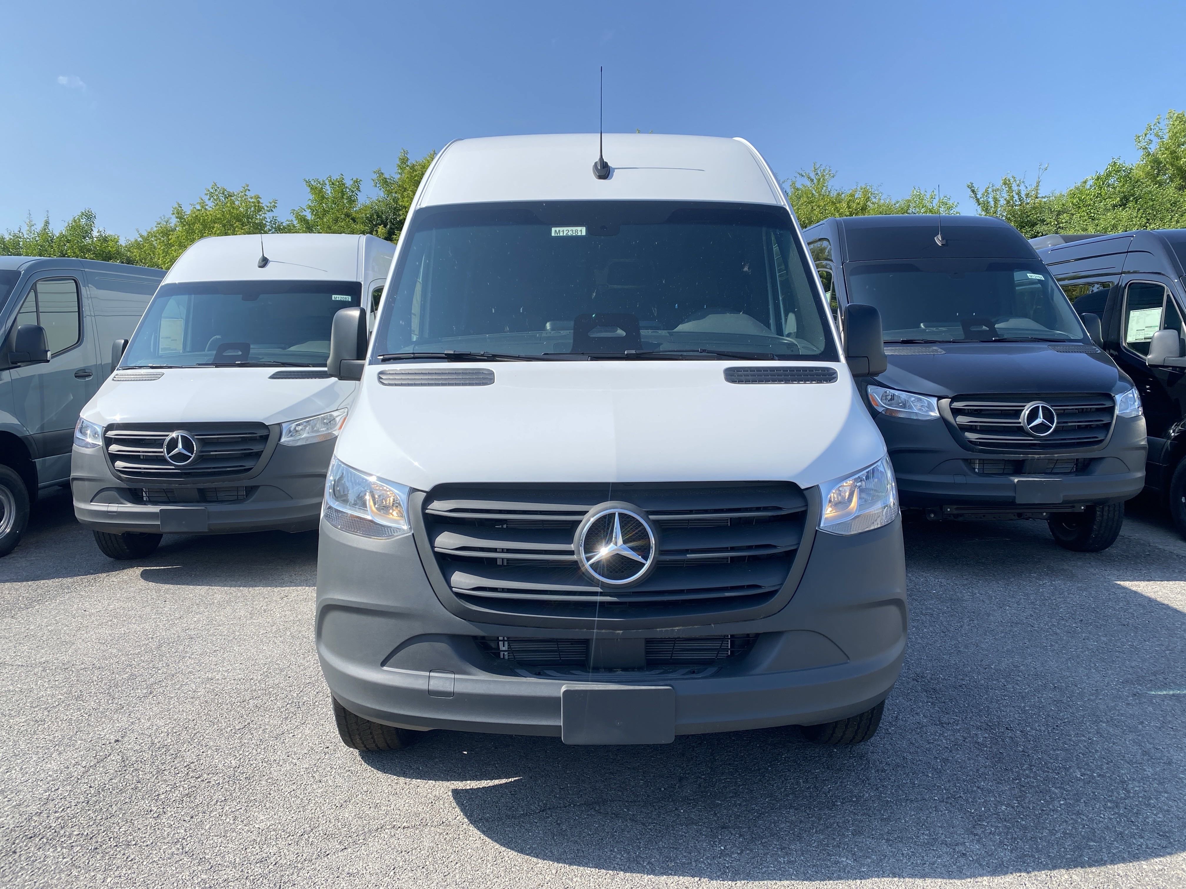 New 2025 Mercedes-Benz Sprinter 2500 image 3