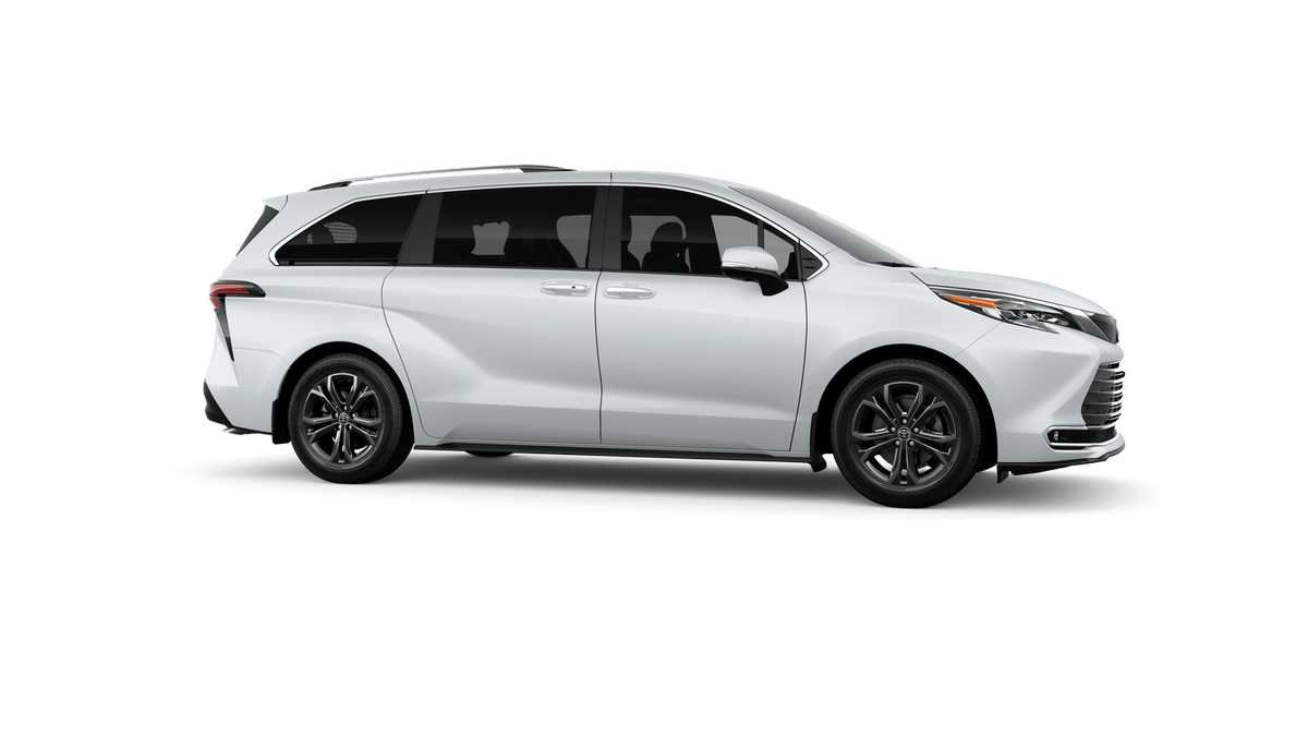 New 2026 Toyota Sienna Platinum AWD/4WD image 13