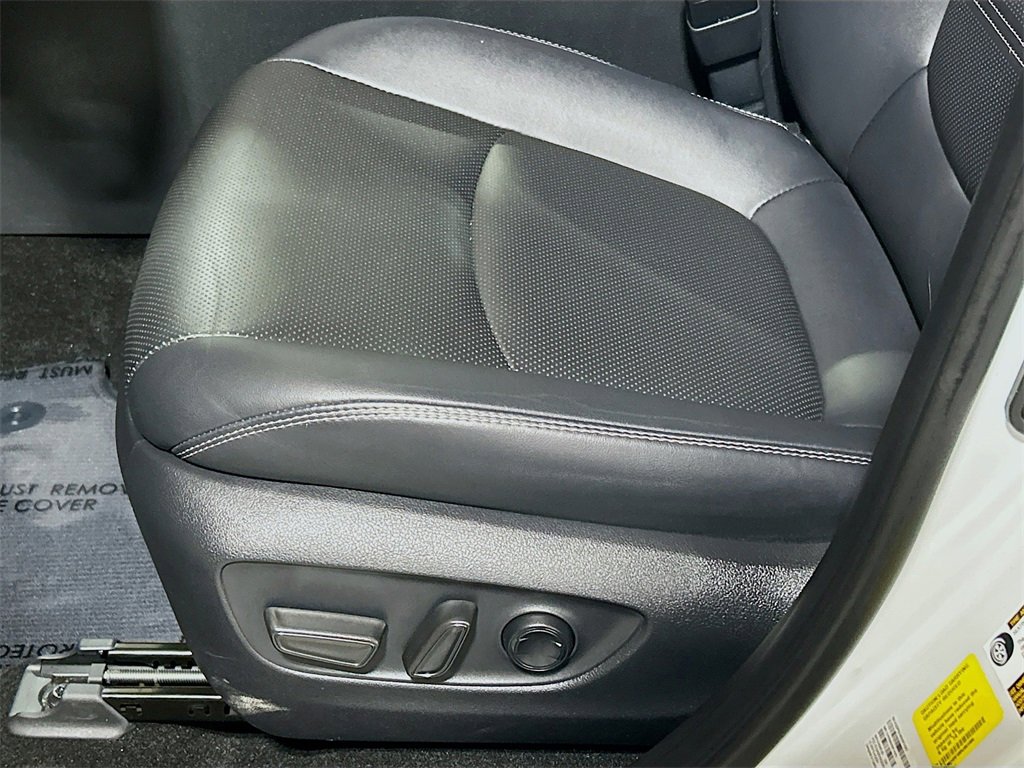 Used 2024 Toyota RAV4 Limited image 17