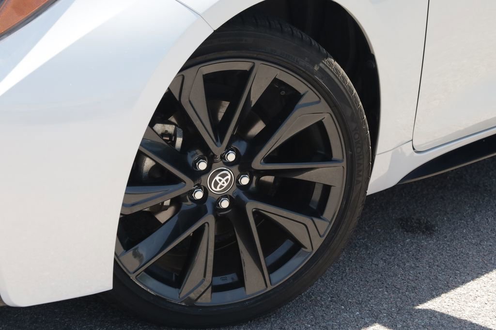 Used 2024 Toyota Corolla SE FWD image 17