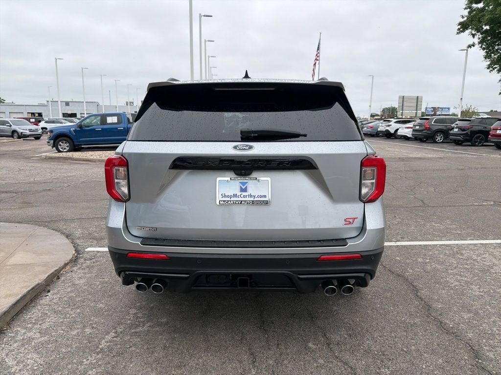 Used 2022 Ford Explorer ST w/ ST Street Pack AWD/4WD image 4