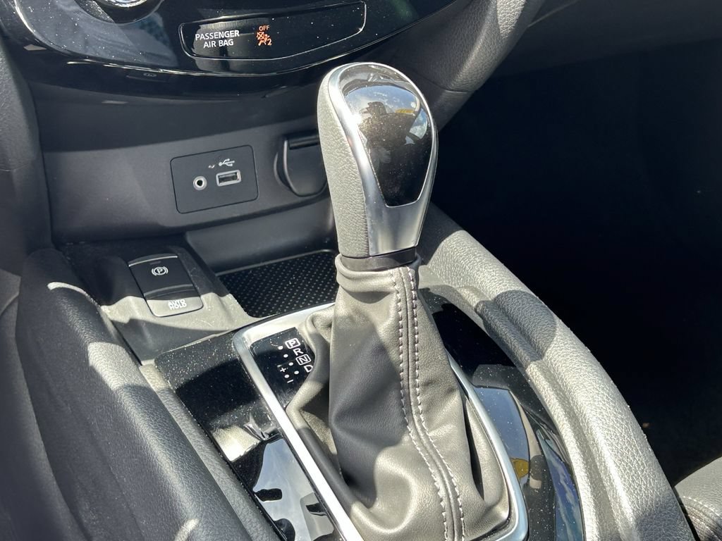 Used 2021 Nissan Rogue Sport SL w/ Premium Package FWD image 29