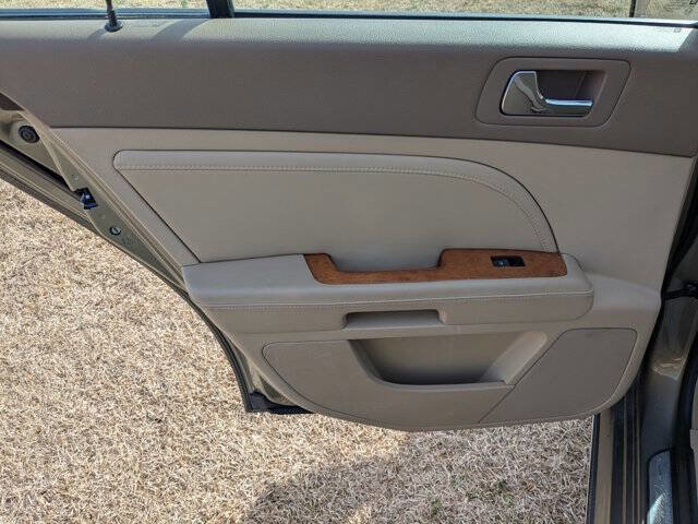 Used 2011 Cadillac STS image 27