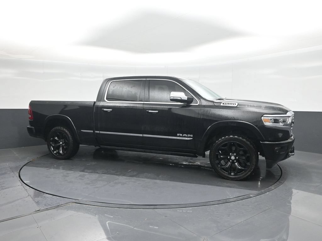 Used 2022 RAM 1500 Limited AWD/4WD image 11