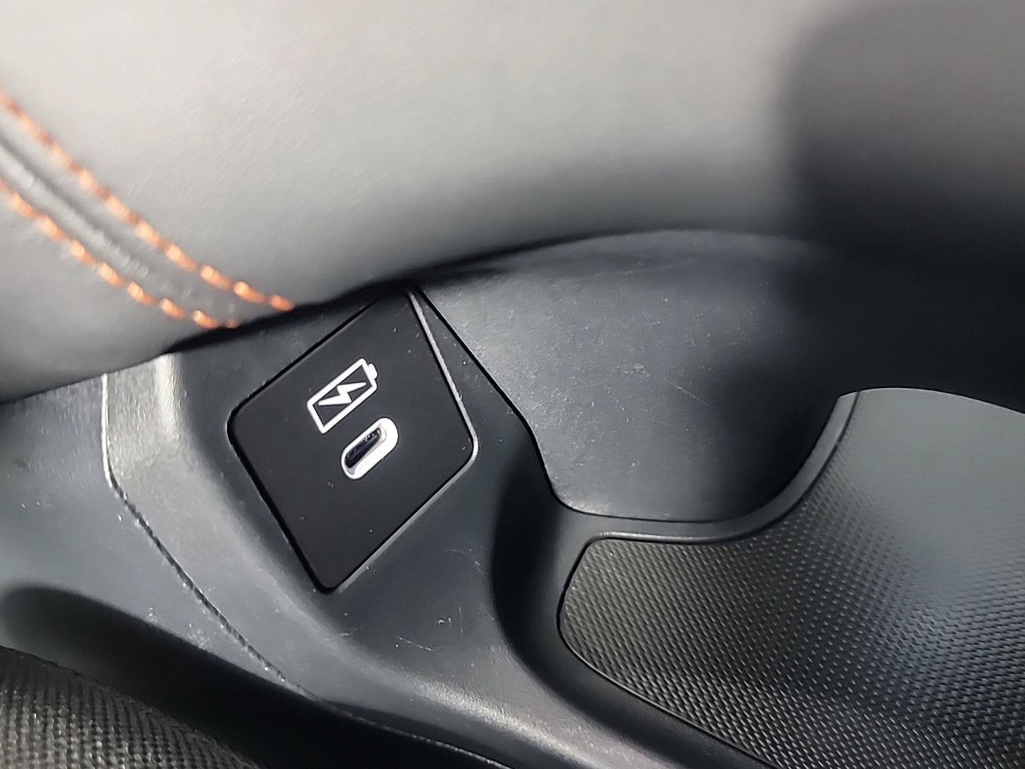 Certified 2024 Honda HR-V Sport image 32