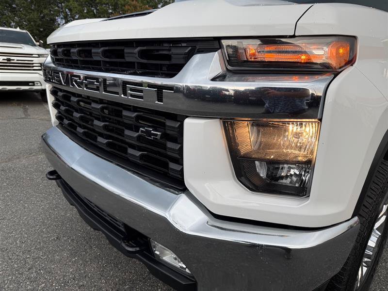 Used 2020 Chevrolet Silverado 2500 LT w/ Convenience Package AWD/4WD image 8