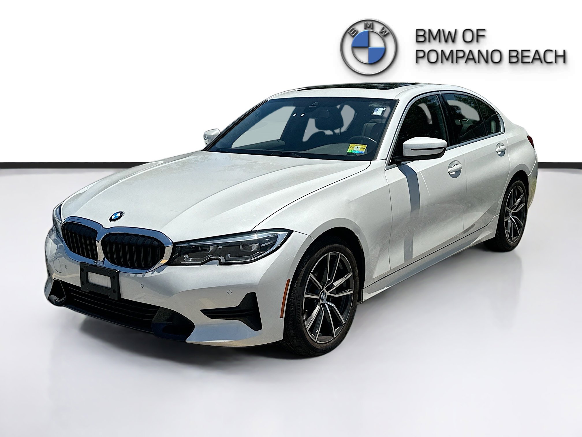 Used 2021 BMW 330i xDrive Sedan w/ Convenience Package AWD/4WD image 3