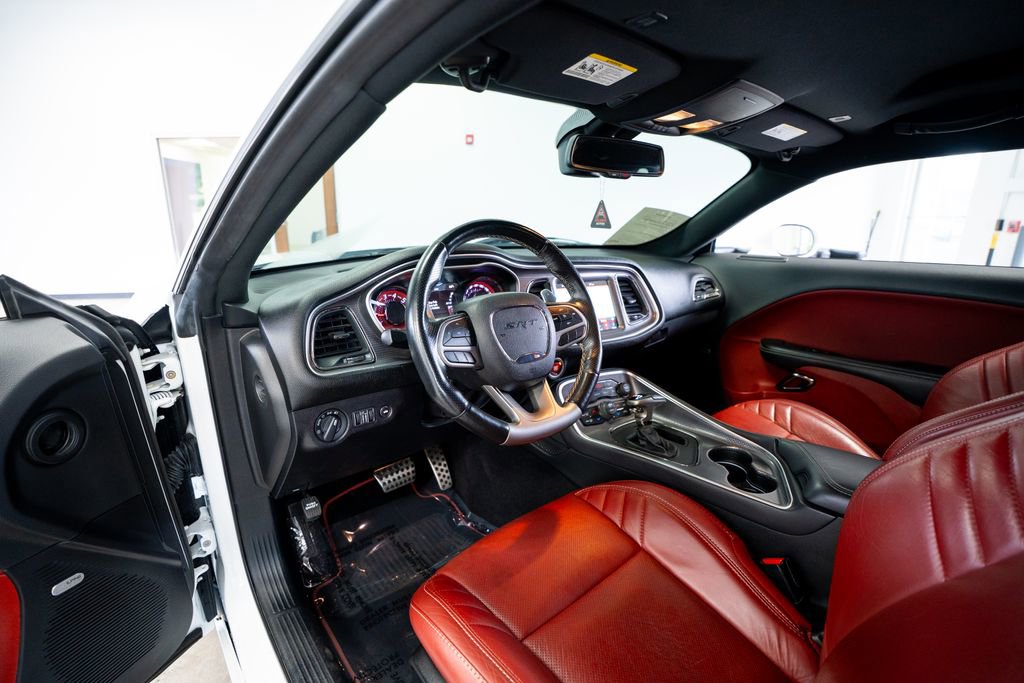 Used 2019 Dodge Challenger SRT Hellcat w/ Widebody Package RWD image 25